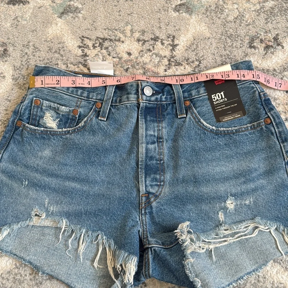 Levi’s 501 High Rise Shorts - Picture 11 of 13
